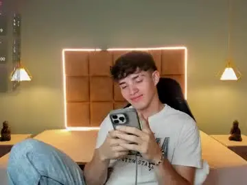 Chaturbate Best live sex cam show of alejootwink