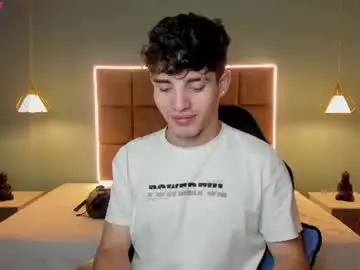 Chaturbate Private Sex Chat of alejootwink