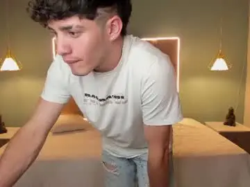 Chaturbate Free Live Porn of alejootwink