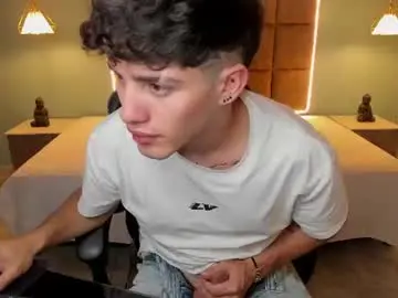 Chaturbate Free Porn Cam of alejootwink