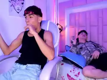 Chaturbate Watch Live Sex Cams of alejootwink