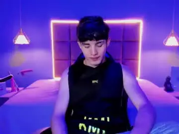 Chaturbate Adult Webcam of alejootwink