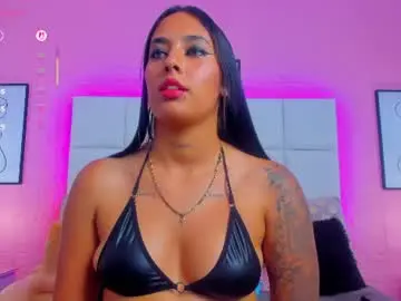Chaturbate Live Sex Cam of charlotte_kisss