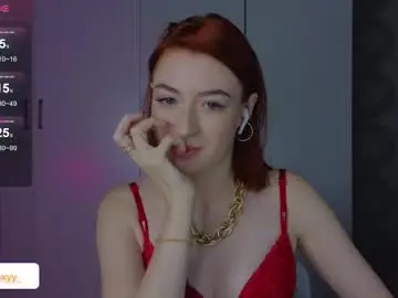 Chaturbate Free Porn Cam of cuteroxyfoxyy