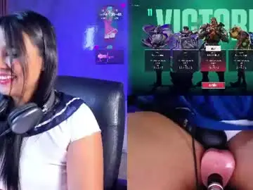 Chaturbate Live Sex Cam of luciareid