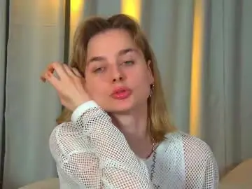 Chaturbate Nude Webcam of merlinmeyer