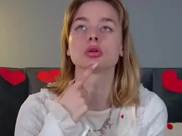 Chaturbate Live Sex Cam of merlinmeyer