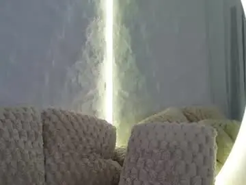 Chaturbate Live Sex Cam of monique_a