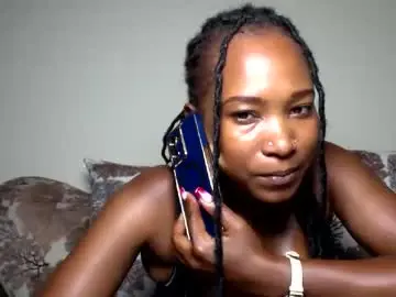 Chaturbate Live Sex Cam of qunnie_clarion_aria