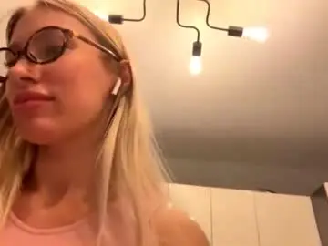 Chaturbate Free Live Porn of raeannschemmer