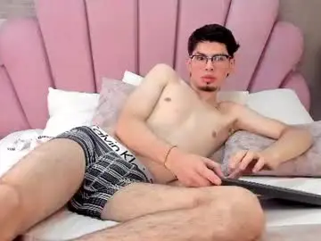 Chaturbate Best live sex cam show of maxfoox
