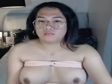 Chaturbate Live Sex Cam of travelergirl