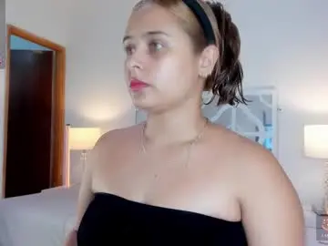 Chaturbate Live Sex Cam of mikaelastonne