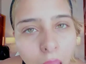 Chaturbate Adult Webcam of mikaelastonne