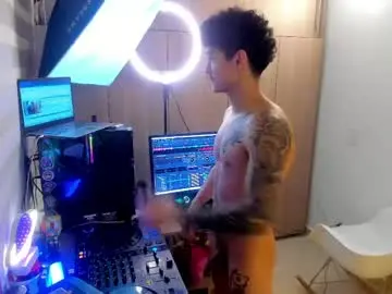 Chaturbate Watch Live Sex Cams of morthy_downey