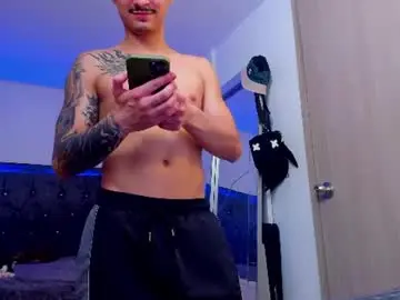 Chaturbate Live Porn of morthy_downey