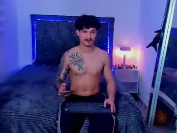 Chaturbate Free Porn Cam of morthy_downey