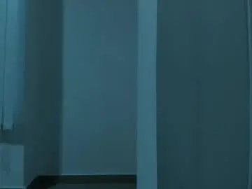 Chaturbate Free Porn Cam of raven_reyes7