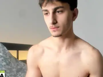 Chaturbate Live Sex Cam of 19_david_19