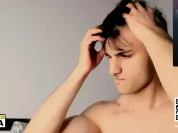 Chaturbate Live Porn of 19_david_19