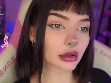 Chaturbate Live Sex Cam of babyroxynill