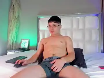 Chaturbate Best live sex cam show of eytan_20