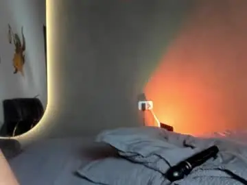 Chaturbate Live Sex Cam of sweet_lia1_