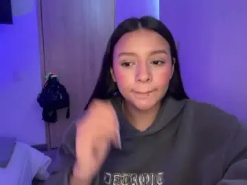 Chaturbate Live Sex of kimmi_foxy