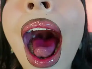 Chaturbate Adult Webcam of mia_roux1