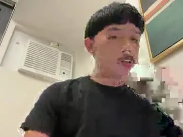 Chaturbate Live Sex Cam of sweetguy102103