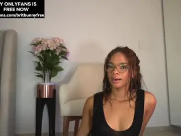 Chaturbate Adult Webcams of camilitasu