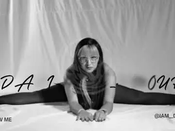 Chaturbate Sex Cam of dahiana_dmour