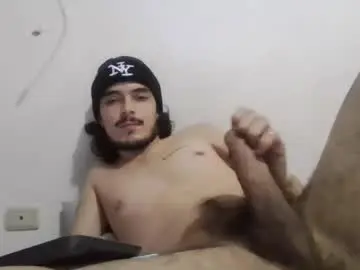 Chaturbate Free Live Porn of danielhot17