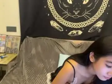 Chaturbate Live Sex of meowmo1333