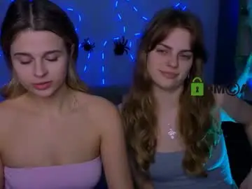 Chaturbate Live Sex Cam of naya_may