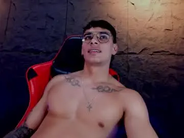 Chaturbate Best live sex cam show of joseph__boy