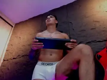 Chaturbate Free Porn Cam of joseph__boy