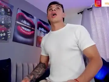 Chaturbate Live Porn of joseph__boy