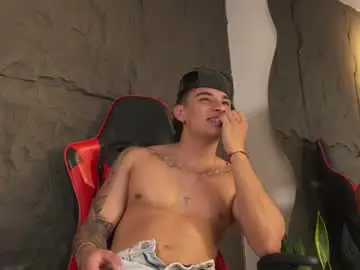 Chaturbate Adult Webcams of joseph__boy