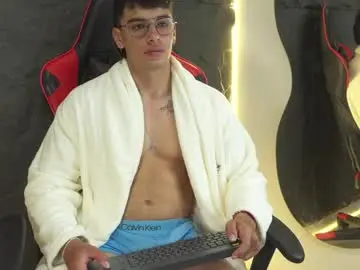 Chaturbate Sex Chat of joseph__boy