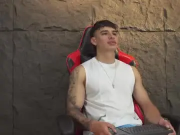 Chaturbate Live Porn of joseph__boy