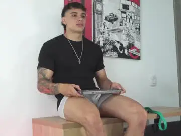 Chaturbate Adult Webcams of joseph__boy