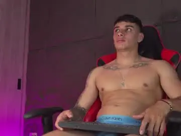 Chaturbate Nude Webcam of joseph__boy