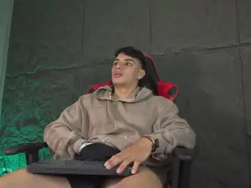 Chaturbate Best live sex cam show of joseph__boy