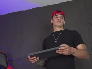 Chaturbate Free Porn Cam of joseph__boy