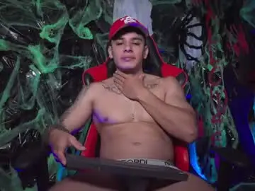 Chaturbate Live Sex Cam of joseph__boy