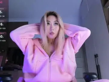 Chaturbate Live Sex Cam of jungso_ming