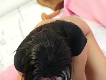 Chaturbate Live Sex Cam of mia_rossi_7