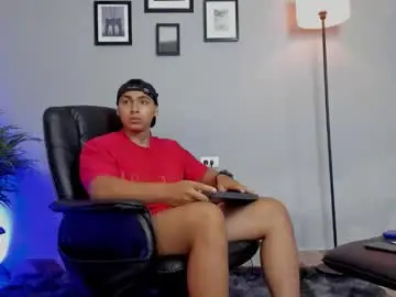 Chaturbate Free Porn Cam of ronnie_canford