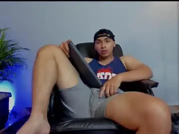 Chaturbate Adult Video Chat of ronnie_canford